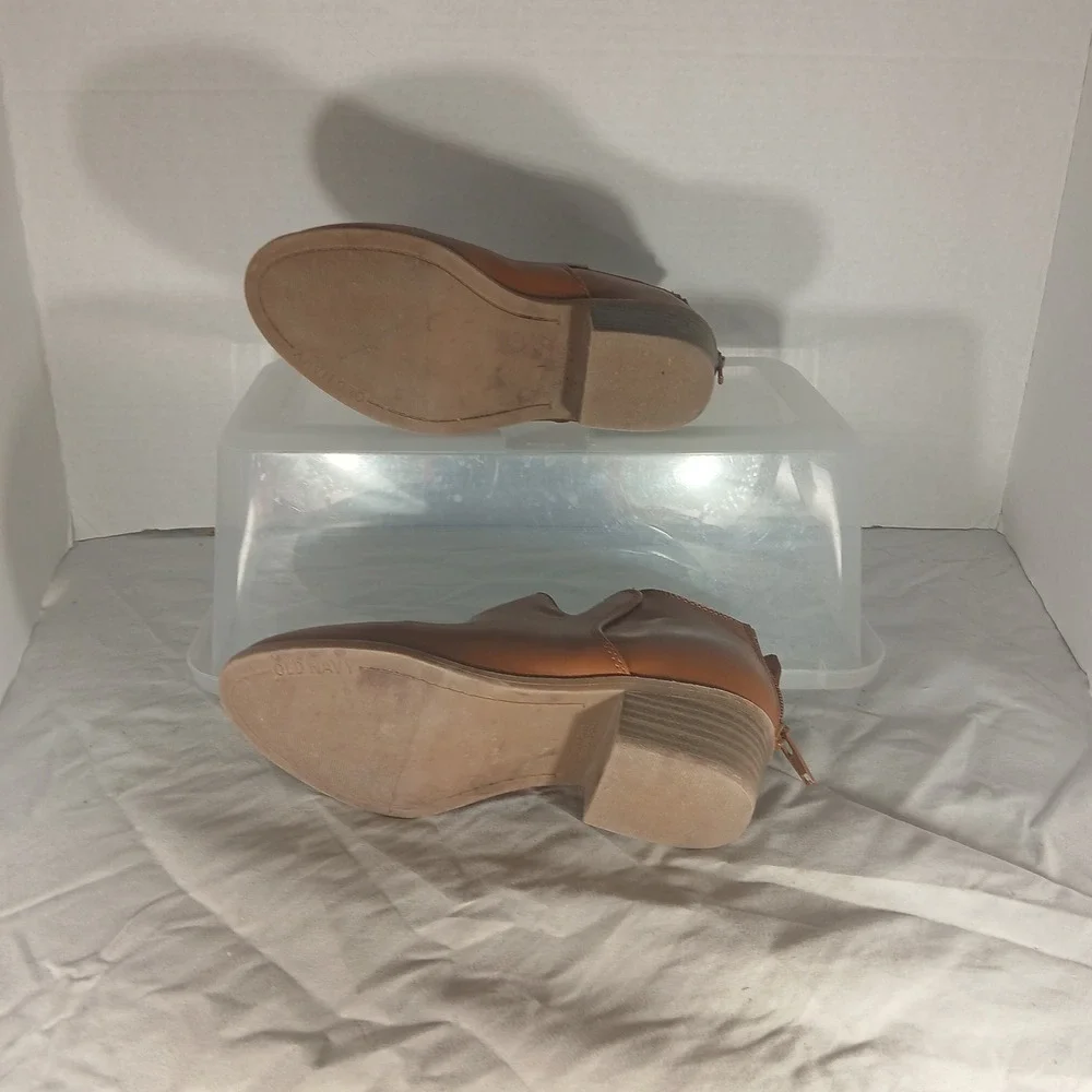 Old Navy Chestnut Brown‎ Faux Leather Ankle Booties Back Zip Block Heel Size 1